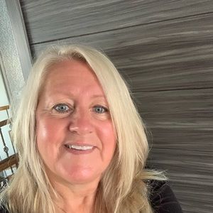 Meet your Posher, Diane